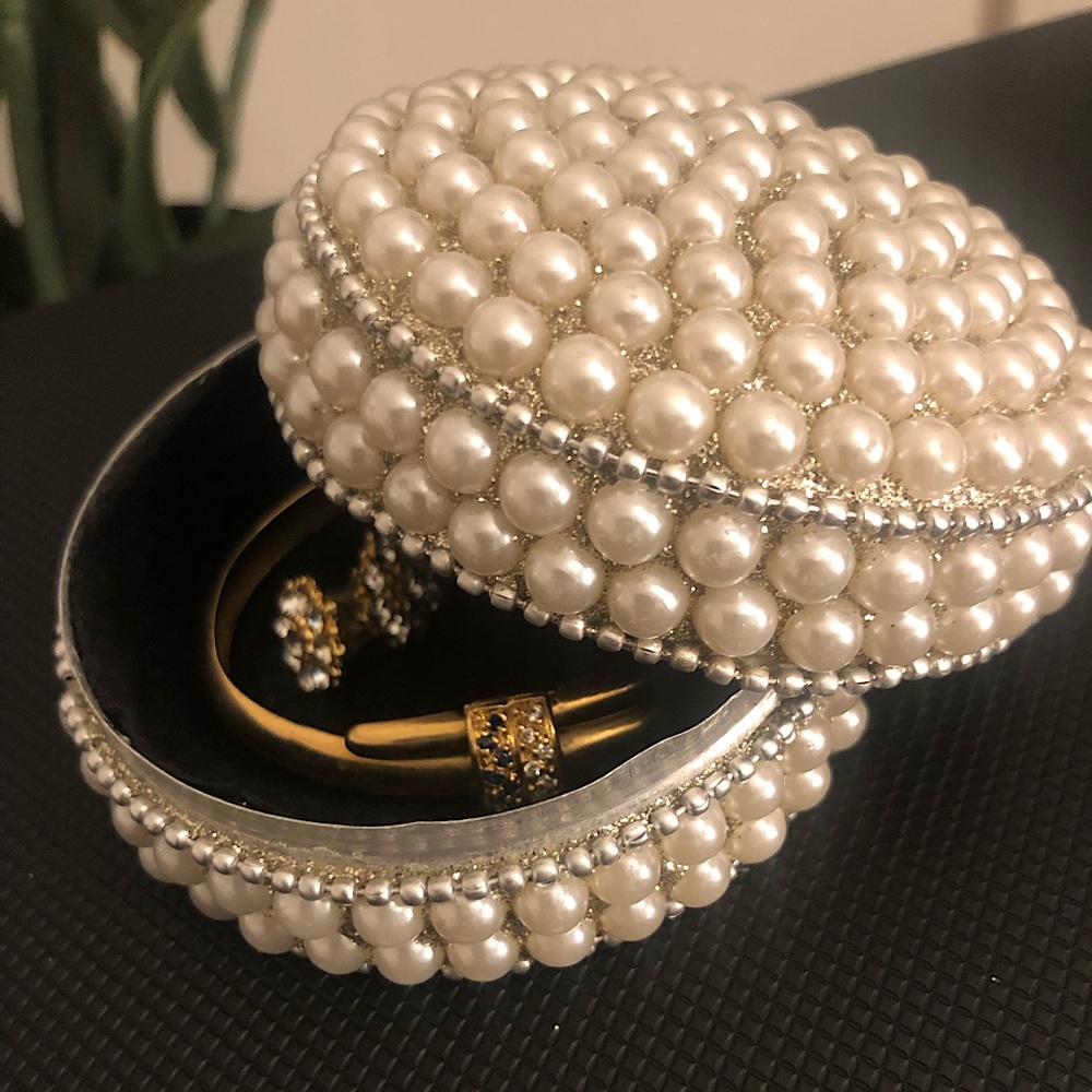Jewelry box trinket box with pearl appliqué